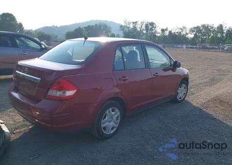 2011 Nissan Versa 1.8S z USA, uszkodzony, nr VIN 3N1BC1AP4BL421438